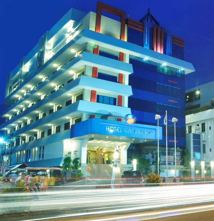 Hotel Gajahmada Pontianak Exterior photo